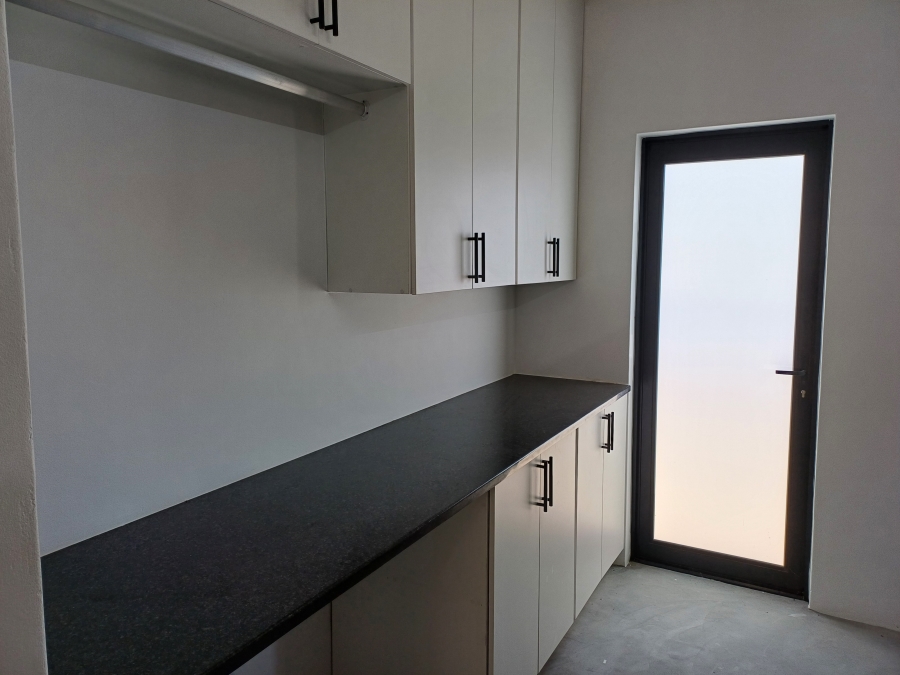 3 Bedroom Property for Sale in Sandy Point Western Cape